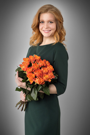 Роза оранжевая (Кения) 50 см 15 шт