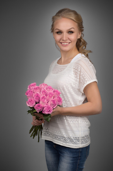 Роза розовая (Кения) 50 см 15 шт