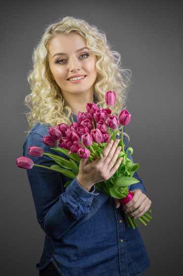 Тюльпан розовый 25 шт