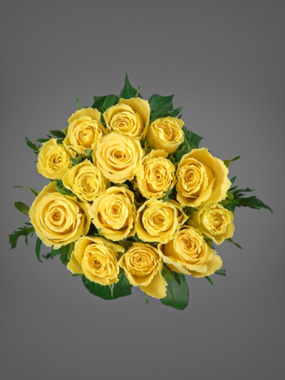 Роза желтая (Кения) 50 см 15 шт