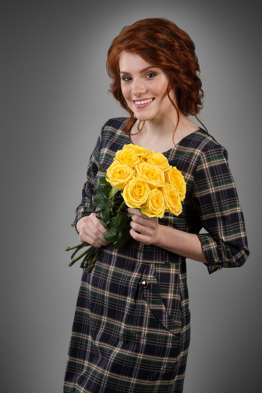 Роза желтая (Эквадор) 40 см 9 шт